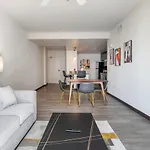 New Weho Luxury Apartment
